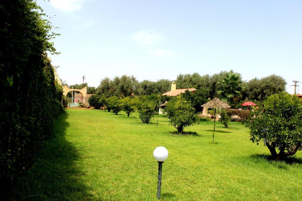Hotel Al Bassatine Beni Mellal Bagian luar foto