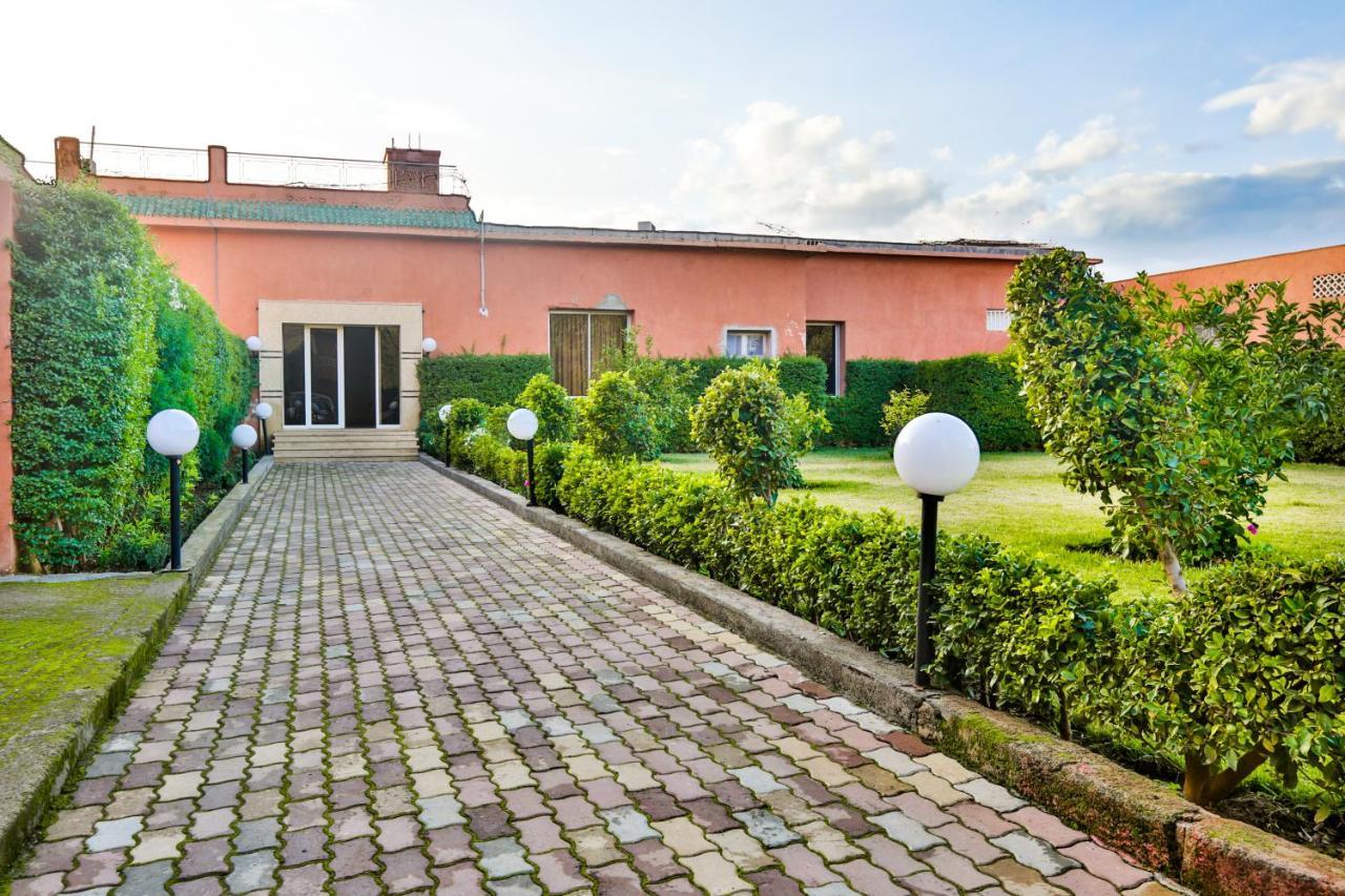 Hotel Al Bassatine Beni Mellal Bagian luar foto